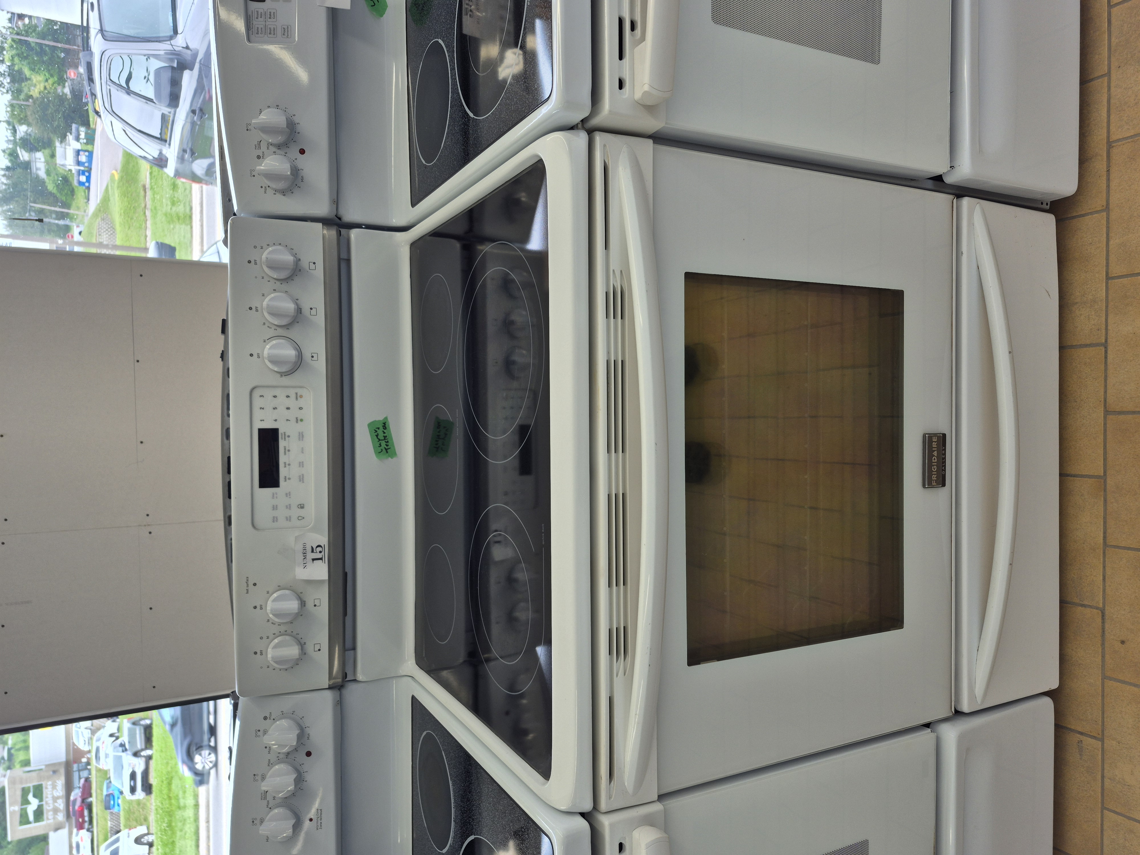 #29 cuisiniere ge