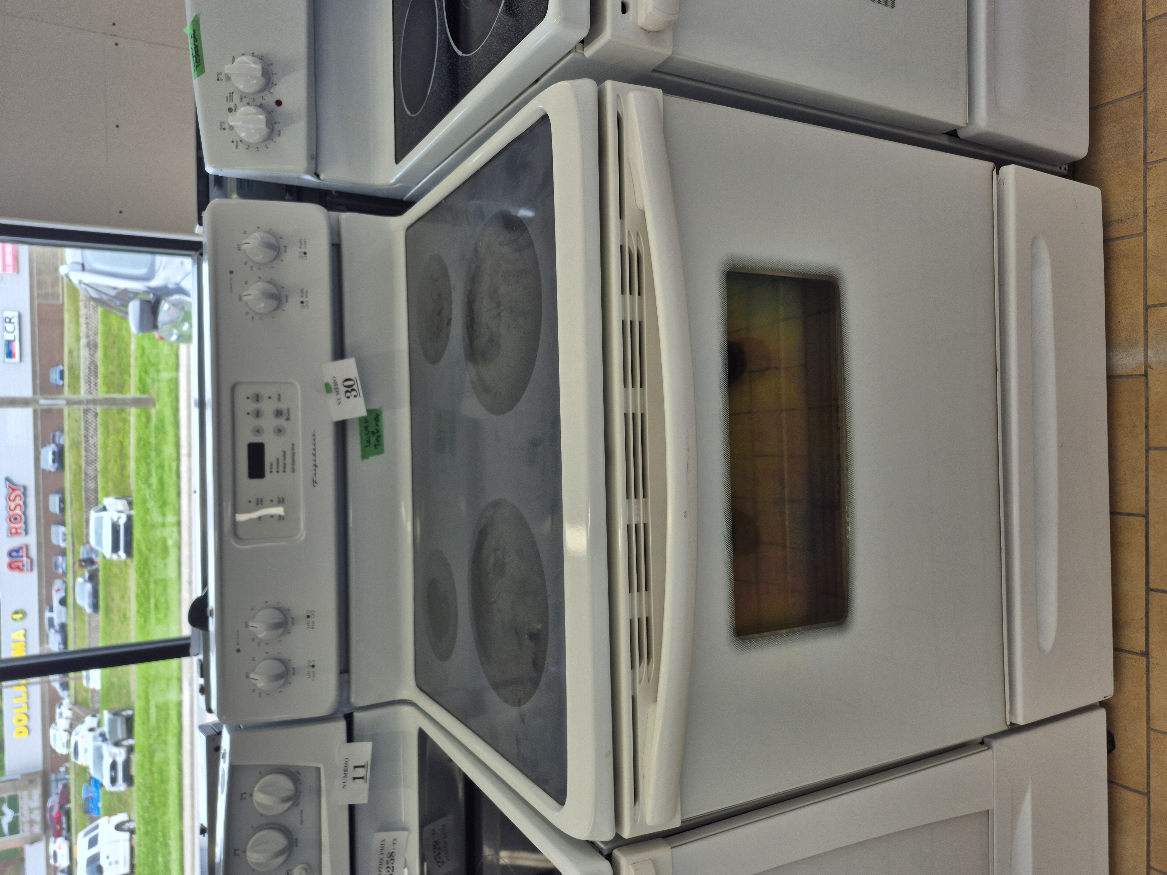 #30 cisiniere frigidaire