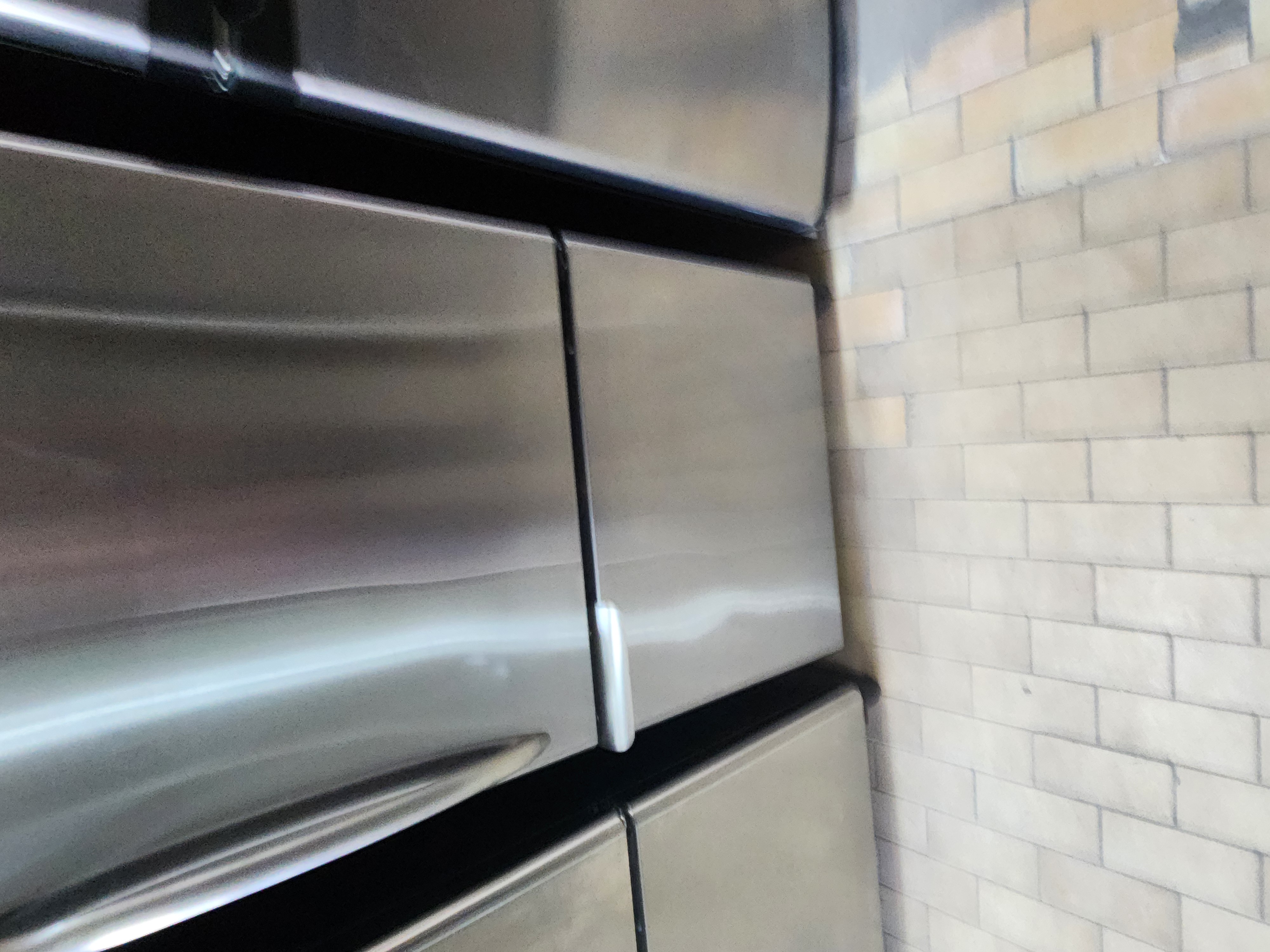 60- REFRIGERATEUR CONGELATEUR EN BAS  